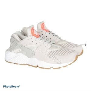 NIKE Women's Air Huarache Run SD Low Top Sneakers Sz 6.5